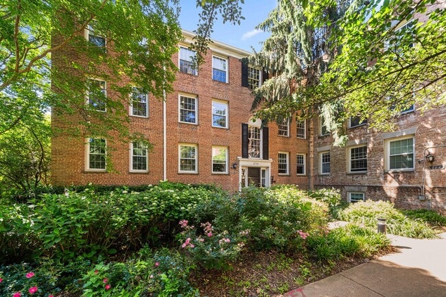 Building Photo - 2720 Ordway St NW Unit # 3