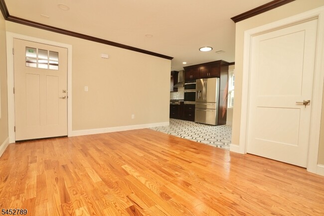 Photo - 31 Bellevue Ave Unit 2