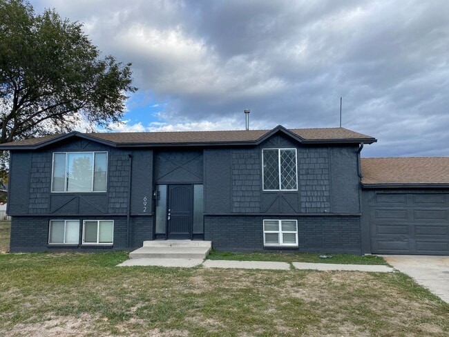 Building Photo - 692 W 1400 S