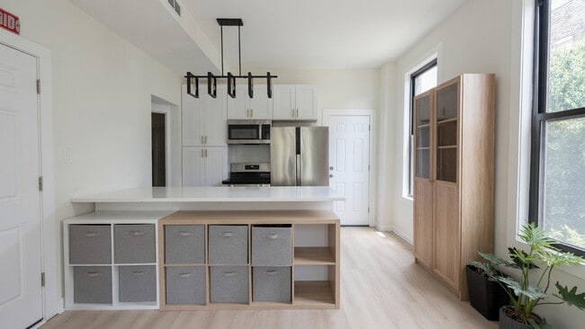Photo - 1322 W Ohio St Unit 1F