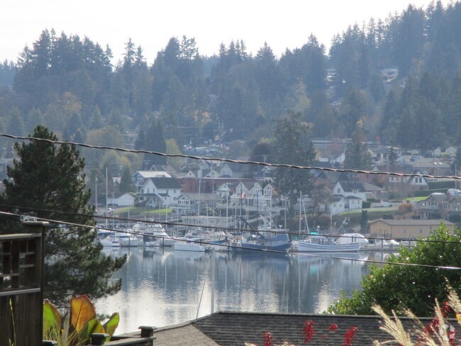 Building Photo - Charming 2 Bedroom Rambler with Harbor Vie... Rental