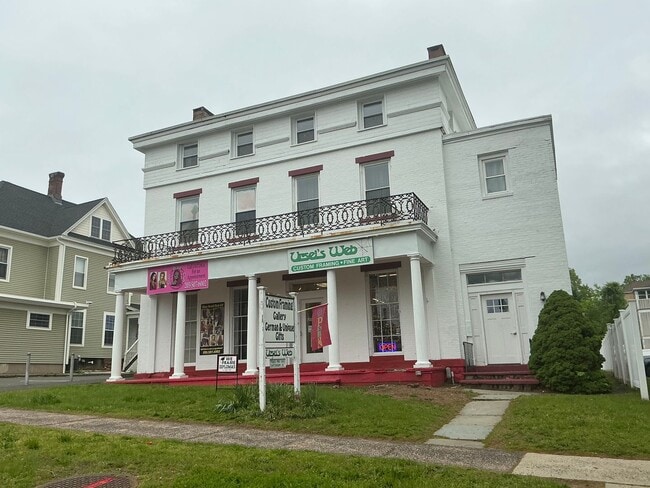 138-140 Washington Street - 138-140 Washington Street Apartment Unit 3rd Floor  #8