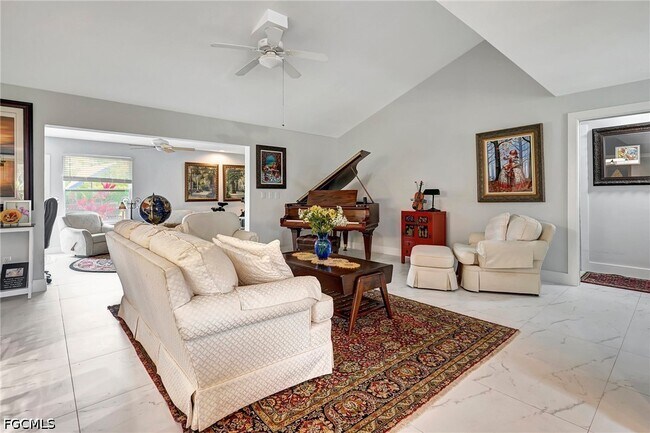 Photo - 787 Overiver Dr
