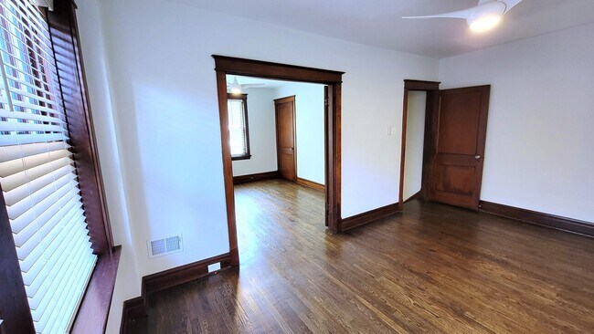 Photo - 5537 Holly Hills Ave Unit 5537A