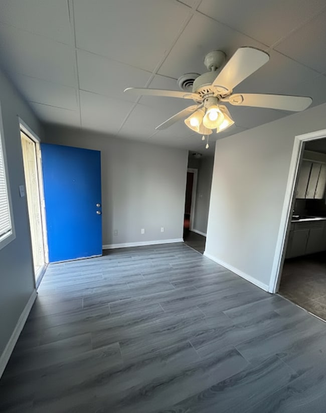 Photo - 504 Maplewood Dr Unit 504