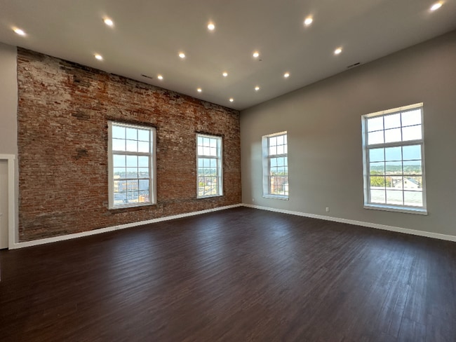 Photo - 1199 Central Ave Unidad 302