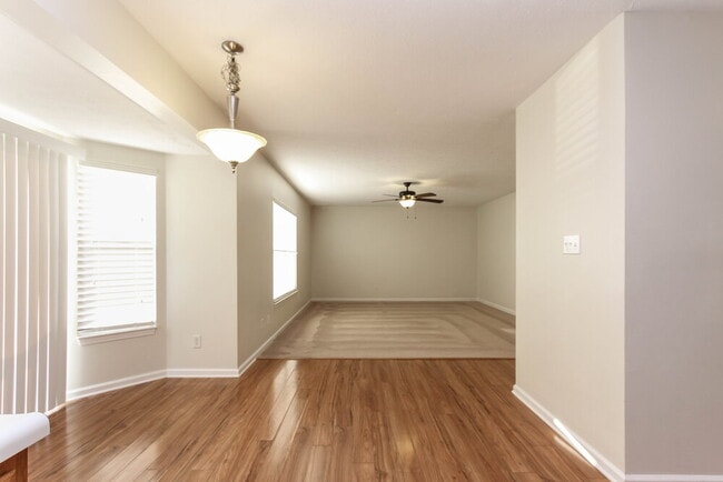 1237 Silver Ridge Ln