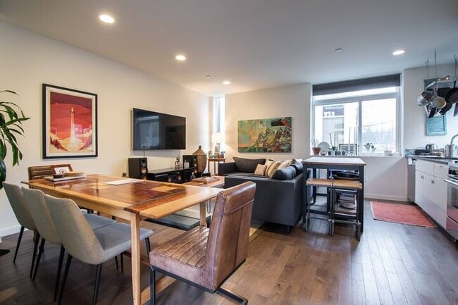 Photo - 463 14th Ave