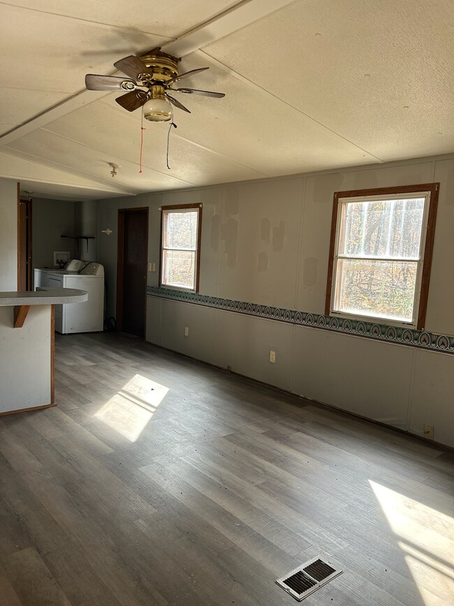 Photo - 773 Barren Hollow Rd