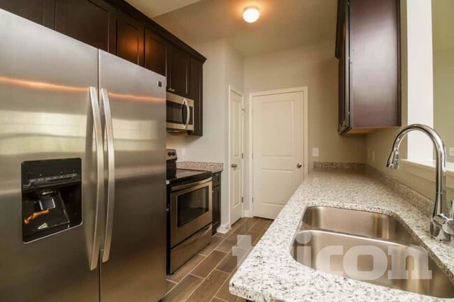 Photo - 2281 Cason Ln