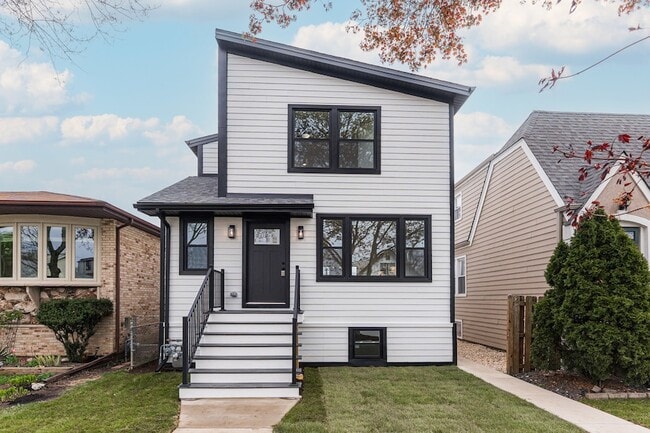 Building Photo - 4129 N Oketo Ave