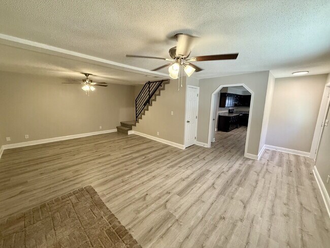 Photo - 3851 Dailey Rd