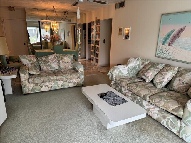 Photo - 2171 NE 66th St Unidad 830