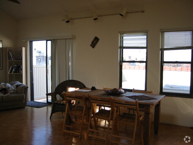 Building Photo - 29 Brainerd Rd Unit 303 Rental