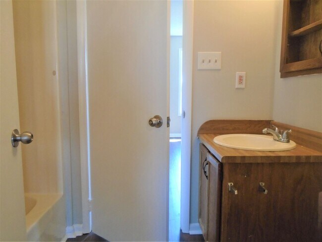 Photo - 1603 Glenn St SW Unit 1603 Glenn St #4