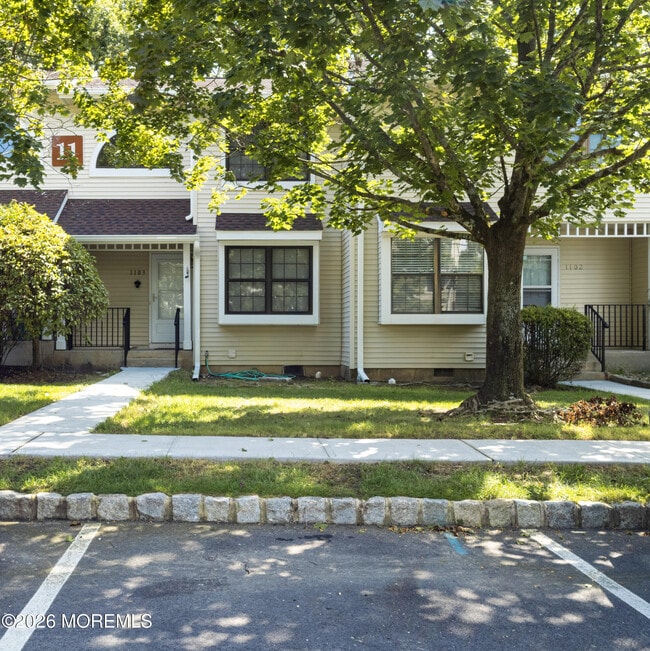 1103 Arlington Dr