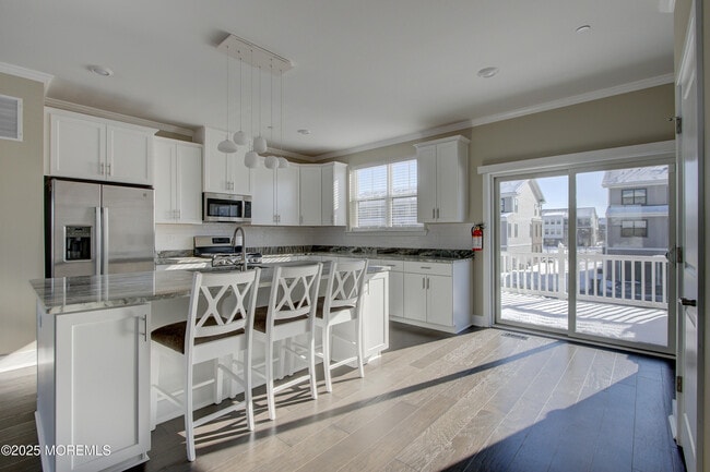 Building Photo - 26 Mariveles Wy