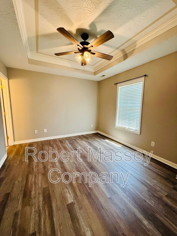 Photo - 137 Stone Creek Ct