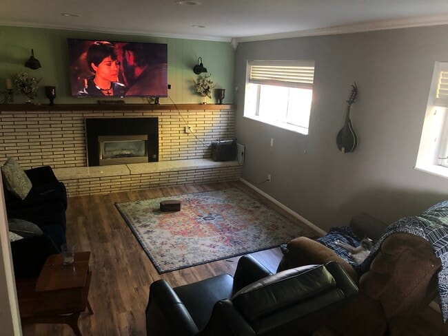 Photo - 2165 Belmont Ave