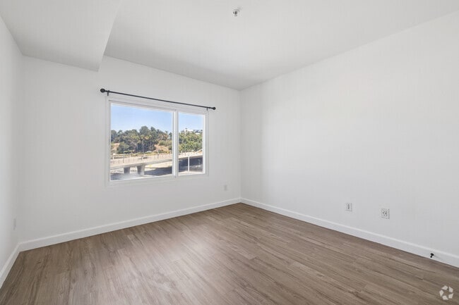 2BR, 2BA - 1,137SF - Bedroom
