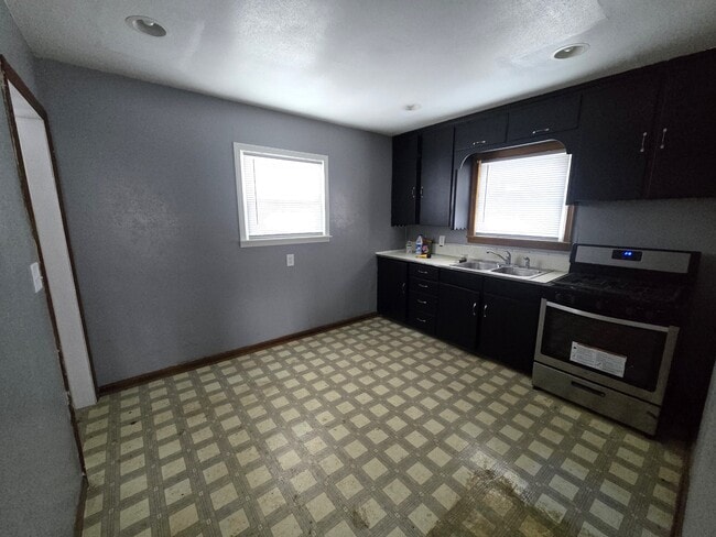 Photo - 605 S Dudley St