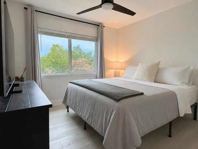 Photo - 276 Alexandra Dr Unit 15