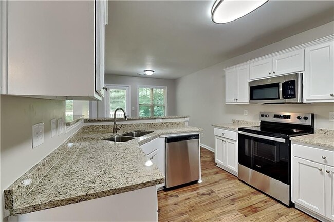 Photo - 183 Meadow Point