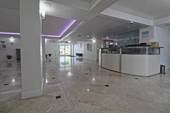 Photo - 800 Parkview Dr Unit 602