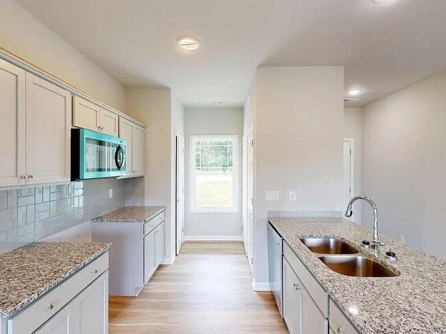 225 Swinson Dr