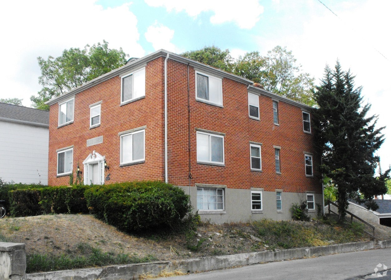 Photo - 463 Irving Ave Apartments