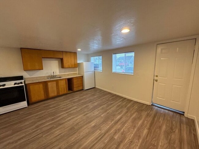 Photo - 1135 SE Salem Ave