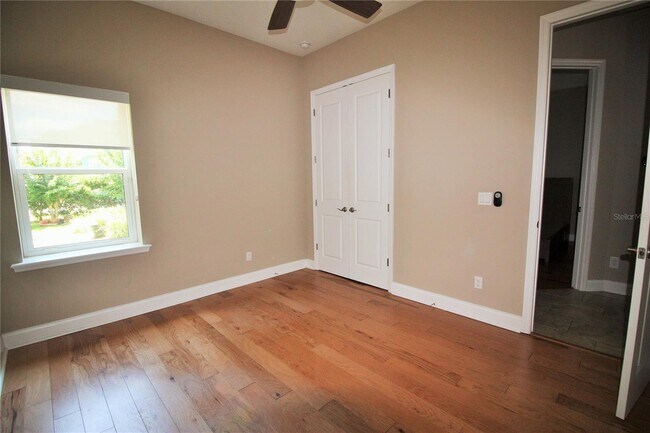 Photo - 7909 Laureate Blvd