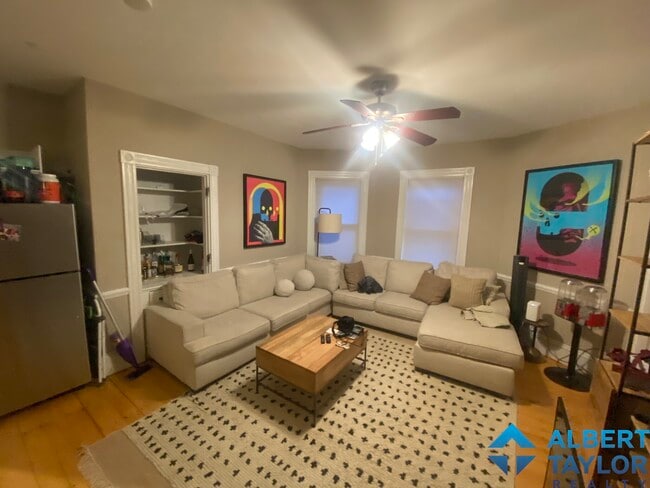 Photo - 13 Sachem St Unidad 3