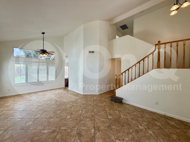 Photo - 6321 E Roland St