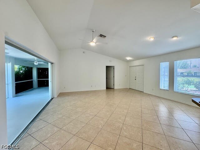 Photo - 910 SW 3rd Ave
