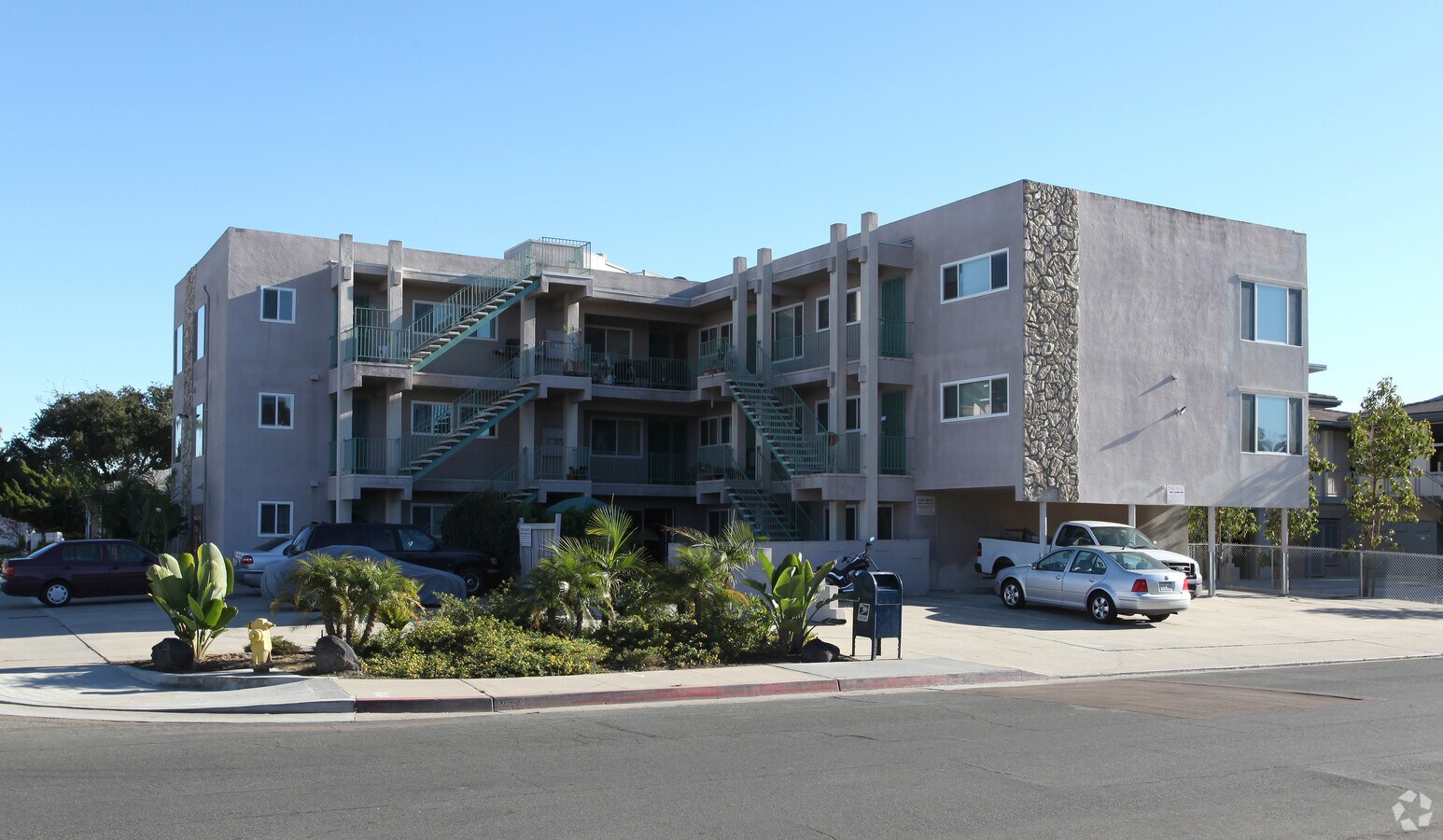 Photo - Harbor View Apartments