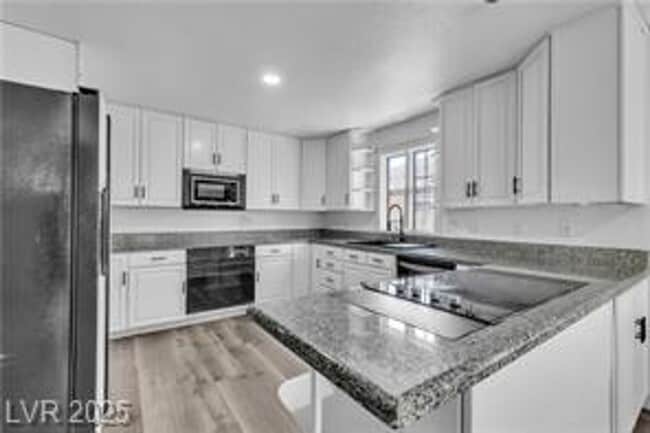 Spacious Single Story Home Near Sahara/Eas... - Spacious Single Story Home Near Sahara/Eas...