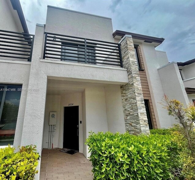 Photo - 20714 NE 5th Ct