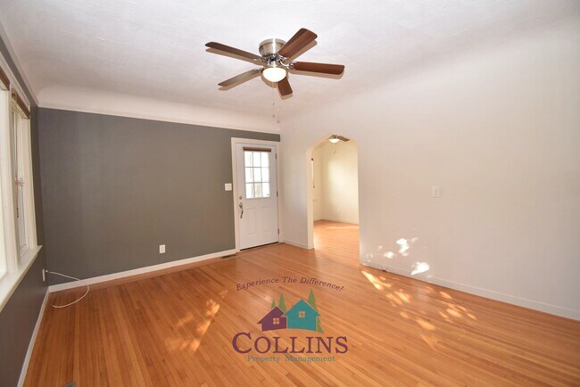 Photo - 371 Clark St