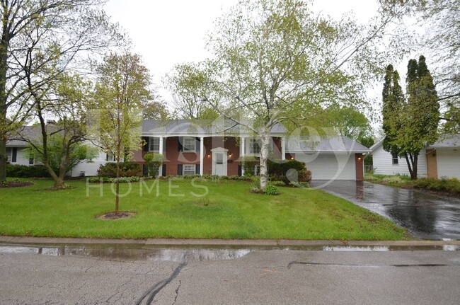 Building Photo - 401 Longview Dr