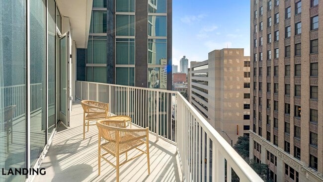 Photo - 143 E Commerce St Unidad 706