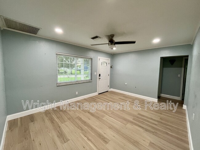 Photo - 8330 Waverly Rd N