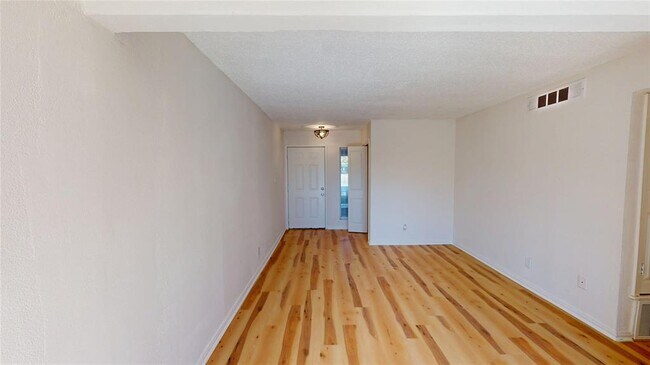 Photo - 2707 Windswept Cove Apartamento Unidad 102