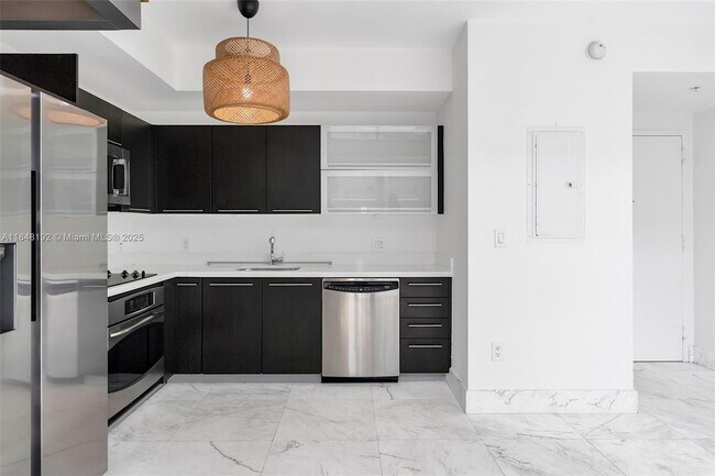 Photo - 90 SW 3rd St