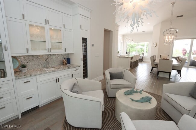 Building Photo - 875 Gulf Shore Blvd S