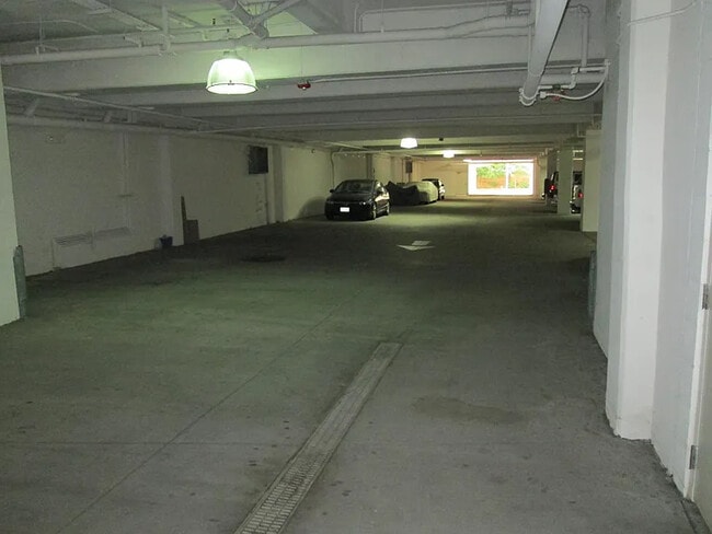 Photo - 450 W Princess Anne Rd Unit Colonnades  304