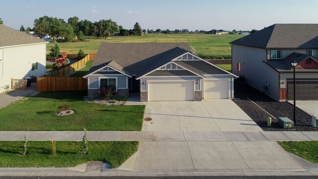 Photo - COMING SOON !! 4 Bed 2 bath 5 Mile Prairie newer home with open concept design