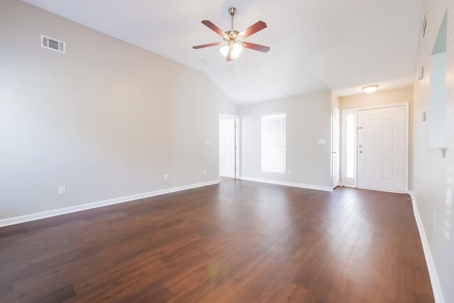 Photo - 172 Regency Park Dr