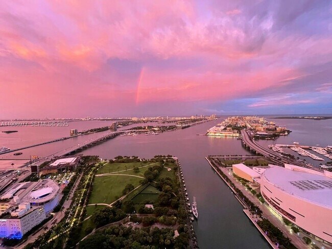 Photo - 900 Biscayne Blvd Unidad 5005