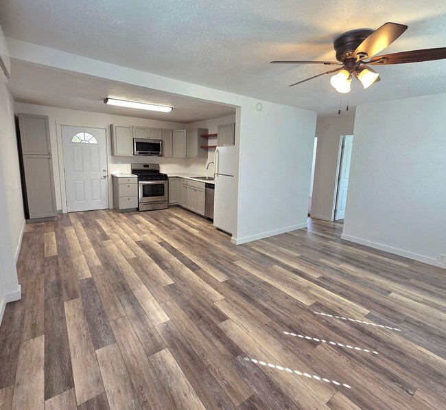 Photo - SINGLE LEVEL UPDATED 2 BED 1 BATH HOUSE